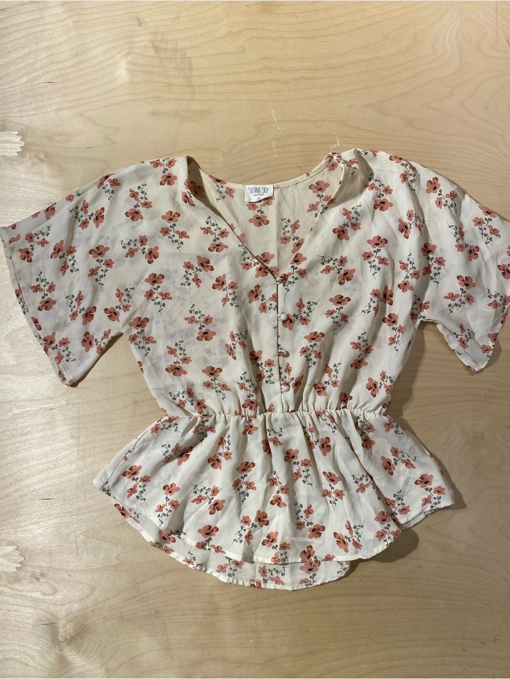Sienna Sky Floral Peplum V-Neck Top in Cream and Coral Medium (RT)